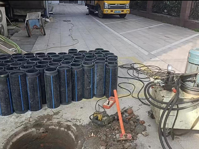 翠屏PE置换管厂家 DN315置换管 非开挖管短管置换